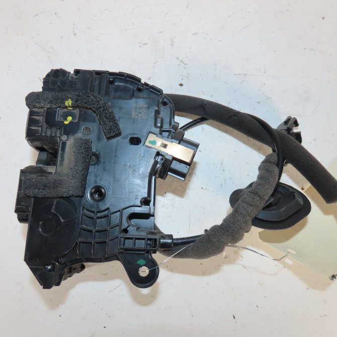 Serrure porte avg occasion  Renault TWINGO III (BCM_, BCA_) 1.0 sce 70 (2014) 5 portes   805030700R  5