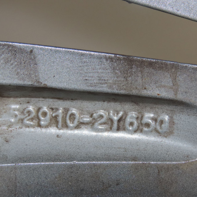 Jante aluminium occasion  Hyundai Ix35 (LM, EL, ELH) 1.7 crdi (2010) 5 portes   529102Y600  2