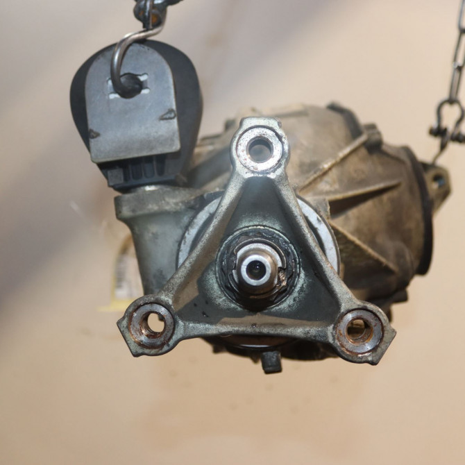 Pont arriere occasion  Mercedes-benz CLASSE C (W205) C 200 d (205.001) (2018)   A2053508004  1