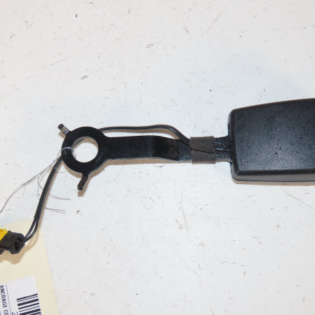 Ancrage ceinture arrière droit occasion  Peugeot 5008 II (MC_, MJ_, MR_, M4_) 1.5 bluehdi 130 (mcyhzj, mcyhzr, mcyhzx) (2018)   9809500280 