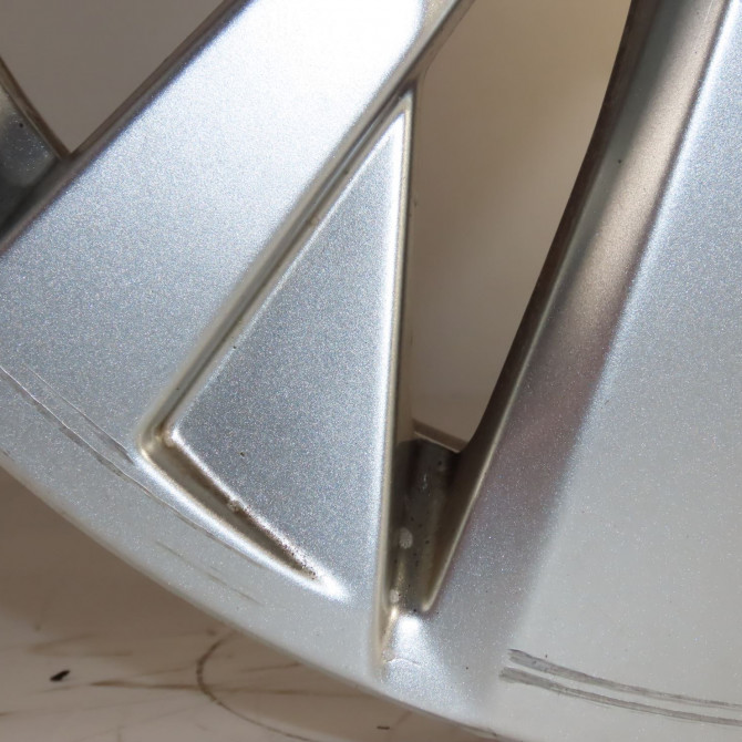 Jante aluminium occasion  Peugeot 5008 II (MC_, MJ_, MR_, M4_) 1.5 bluehdi 130 (mcyhzj, mcyhzr, mcyhzx) (2018)   9809687177  8