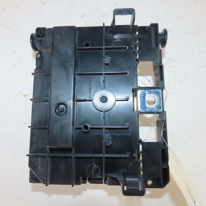 Boite a fusibles occasion  Peugeot 5008 (0U_, 0E_) 1.6 hdi (2010-2017)   9807028580  3