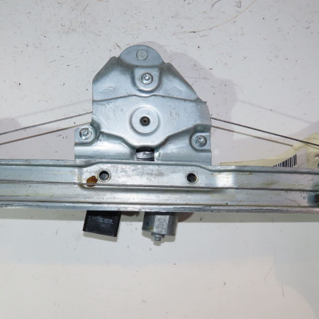 Mecanisme+moteur leve-glace arg occasion  Renault ARKANA I (LCM_, LDN_) 1.6 e-tech 145 (ldmu) (2020) 5 portes   827217197R 