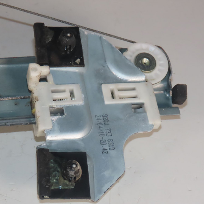 Mecanisme leve-glace arrière gauche occasion  DACIA SANDERO I Phase 1 06-2008->10-2012 1.5 DCI 70ch   8200733831  3