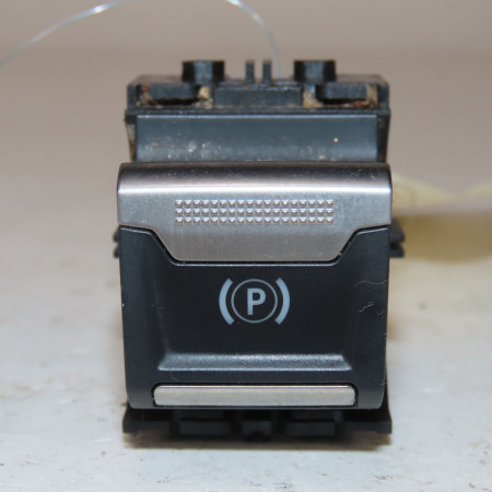 Interrupteur commande de frein a main occasion  Peugeot 5008 II (MC_, MJ_, MR_, M4_) 1.5 bluehdi 130 (mcyhzj, mcyhzr, mcyhzx) (2018)   9810593577 