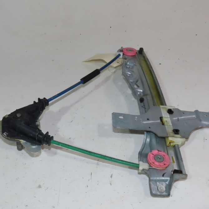 Mecanisme leve-glace arrière gauche occasion  Peugeot 208 I (CA_, CC_) 1.6 hdi / bluehdi 75 (2013) 5 portes   9673153980  3