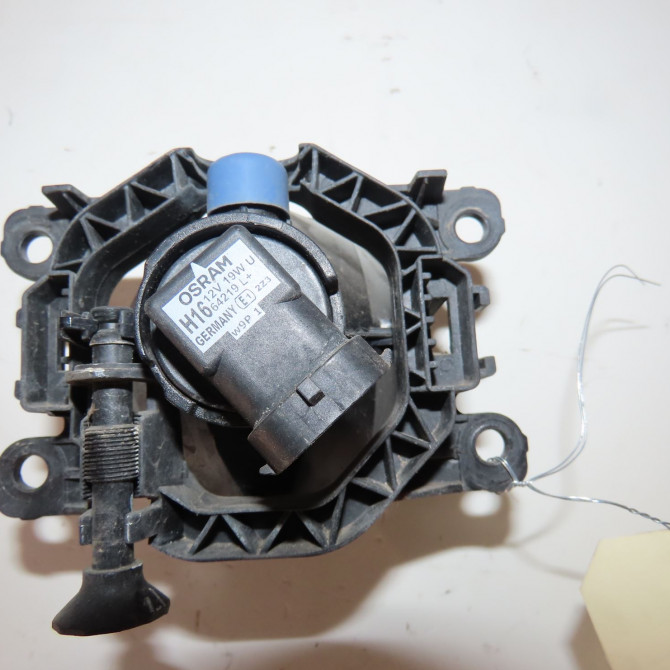 Phare antibrouillard avant gauche occasion  Renault GRAND SCÉNIC IV (R9_) 1.7 blue dci 120 (r9a7, r9a8) (2018) 5 portes   261500097R  3