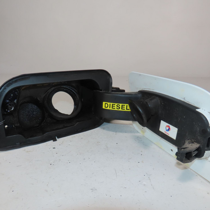 Volet de trappe carburant occasion  Citroën C4 GRAND PICASSO II (DA_, DE_) 1.6 bluehdi 120 (2014)   9816003180  3