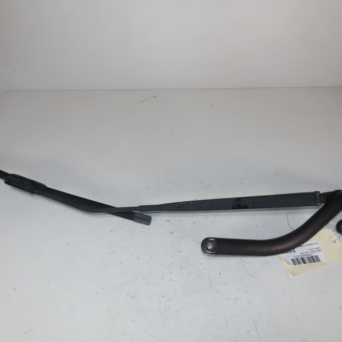 Bras essuie-glace avant droit occasion  Renault GRAND SCÉNIC II (JM0/1_) 1.9 dci (jm14) (2004-2008)   7701062073  1
