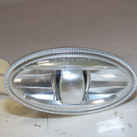 Répétiteur aile gauche occasion  Peugeot 108 1.0 vti 72 (2018)   6325G3 