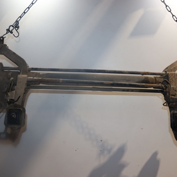 Train arrière occasion  Peugeot PARTNER Monospace (5_, G_) 1.8 (1997-2002)   9830149780  1