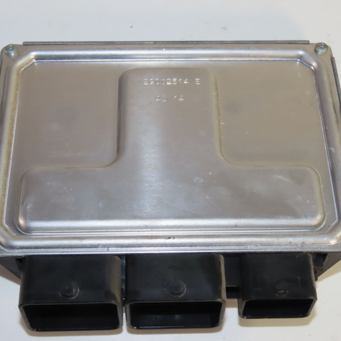 Calculateur moteur occasion  Peugeot 208 I (CA_, CC_) 1.2 vti 82 (2012)   9805895780  4