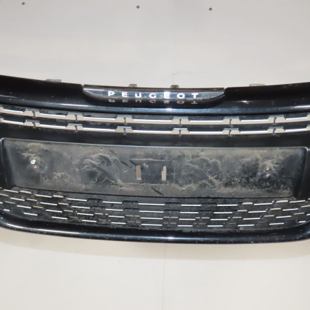 Calandre occasion  Peugeot 208 I (CA_, CC_) 1.2 vti 82 (2012)   9810920180 