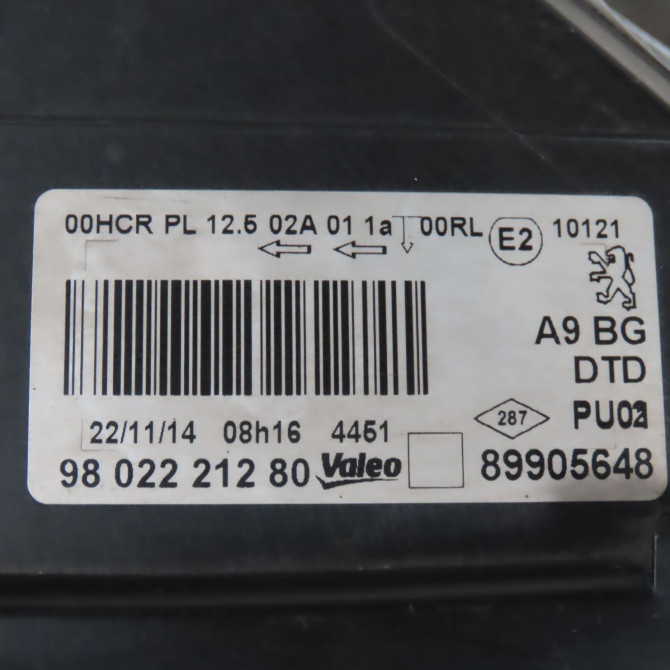 Phare droit occasion  Peugeot 208 I (CA_, CC_) 1.2 vti 82 (2012)   1685351480  2