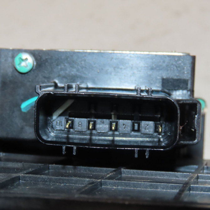 Serrure porte avd occasion  Ford FIESTA V (JH_, JD_) 1.25 16v (2002-2008)   1372465  5