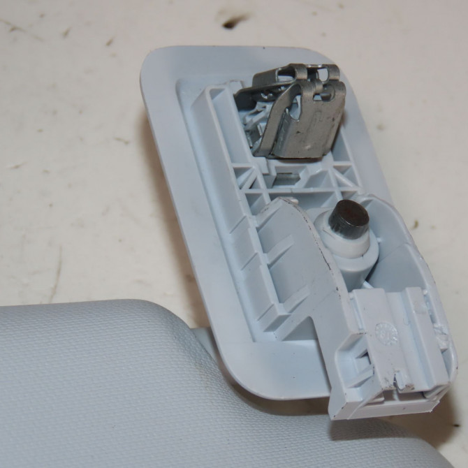 Pare-soleil gauche occasion  Peugeot 208 I (CA_, CC_) 1.2 puretech 82 (2018)   16079196PR  4