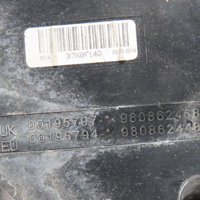 Feu arrière gauche occasion  Citroën C4 II (NC_) 1.6 bluehdi 120 (2015)   9808624480  2