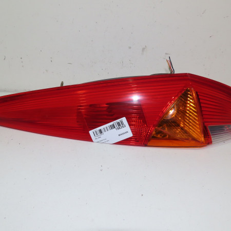 Feu arrière droit occasion  Fiat PUNTO (188_) 1.2 60 (188.030, .050, .130, .150, .230, .250) (1999-2010)   46523769 