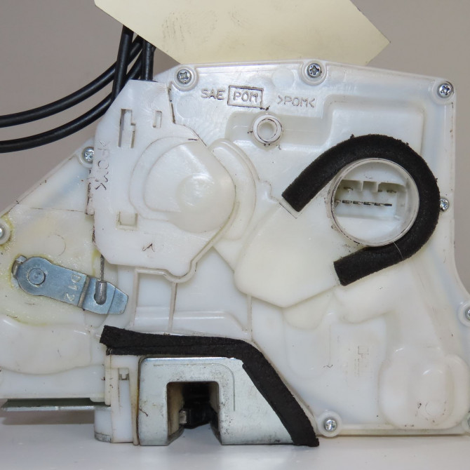 Serrure porte avd occasion  Suzuki SWIFT III (MZ, EZ) 1.3 (rs 413) (2005)   8220162K24  3