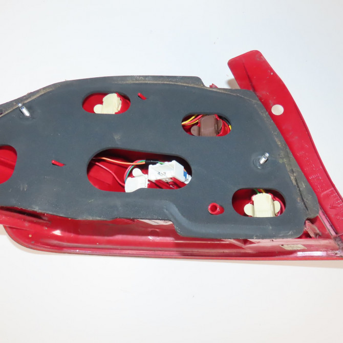 Feu arrière droit occasion  Peugeot 407 (6D_) 1.6 hdi 110 (6d9hzc, 6d9hyc) (2004-2010)   6351HP  2