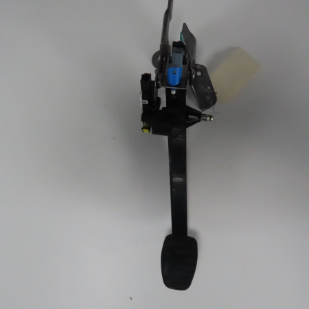 Pedale embrayage occasion  Renault SCÉNIC II (JM0/1_) 1.5 dci (jm1e, jm16) (2005-2008) 5 portes   8200703207 