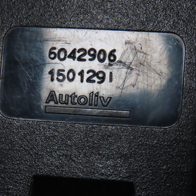 Ancrage ceinture arrière gauche occasion  Dacia DUSTER (HS_) 1.5 dci (2010-2018)   8200752494  4