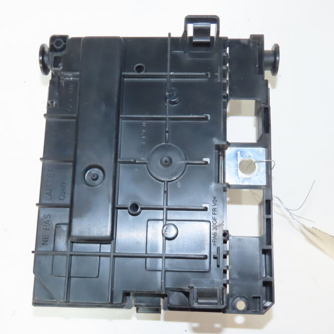 Boite a fusibles occasion  Peugeot 308 SW I (4E_, 4H_) 1.6 hdi (2009-2014) 5 portes   9664706280  3