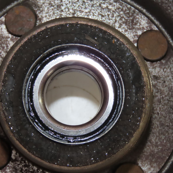 Tambour arrière gauche occasion  Ford FOCUS I (DAW, DBW) 1.6 16v (1998-2004)   4886779  4