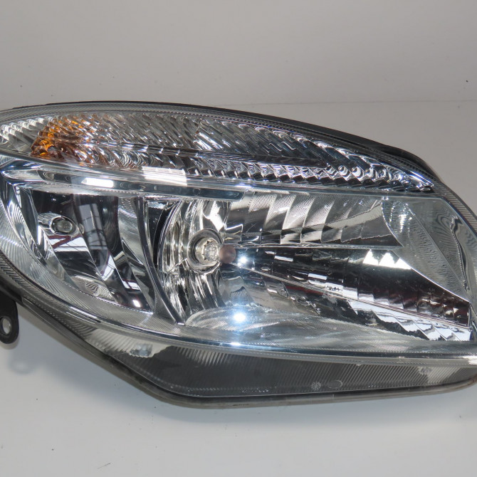 Phare droit occasion  Skoda FABIA II (542) 1.4 tdi (2007-2010)   5J1941018  1