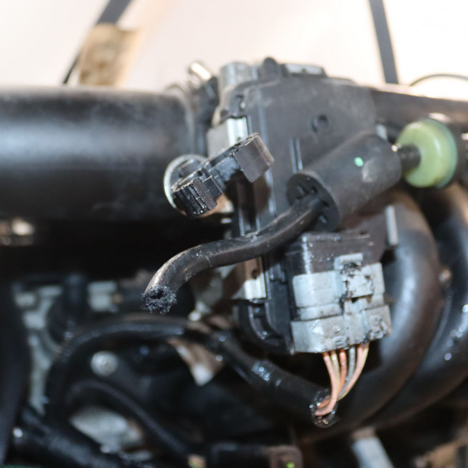 Moteur essence occasion  Peugeot 206+ (2L_, 2M_) 1.1 (2009-2013)   HF01  6