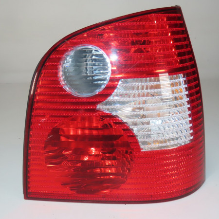 Feu arrière droit occasion  Volkswagen vw POLO (9N_, 9A_) 1.2 (2002-2007) 5 portes   6Q6945096G 