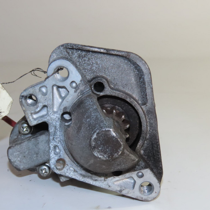 Démarreur occasion  Renault KANGOO Express (FW0/1_) 1.5 dci 85 (fw0k, fw0l, fw0b) (2008)   8200584675  4