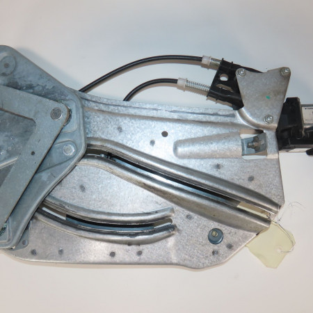 Mécanisme+moteur lève glace aile ard occasion  Renault MEGANE CC (EZ0/1_) 1.9 dci (ez0j, ez1s) (2010)   8201010932 