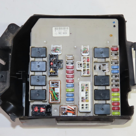 Boite a fusibles occasion  Renault CLIO III (BR0/1, CR0/1) 1.5 dci (2010-2014) 5 portes   8200902663 