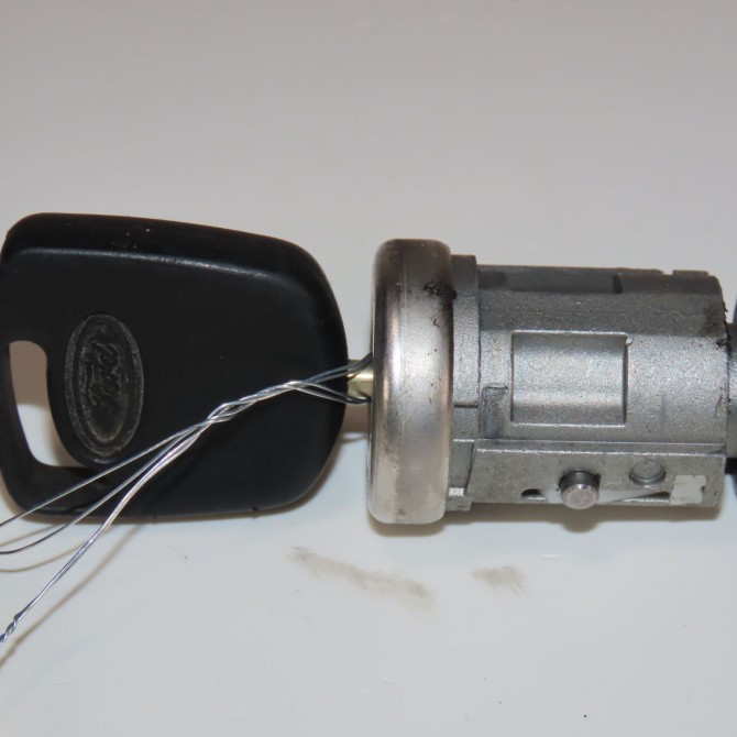 Antivol de direction occasion  Ford FIESTA V (JH_, JD_) 1.4 16v (2001-2008) 5 portes   4355452  1