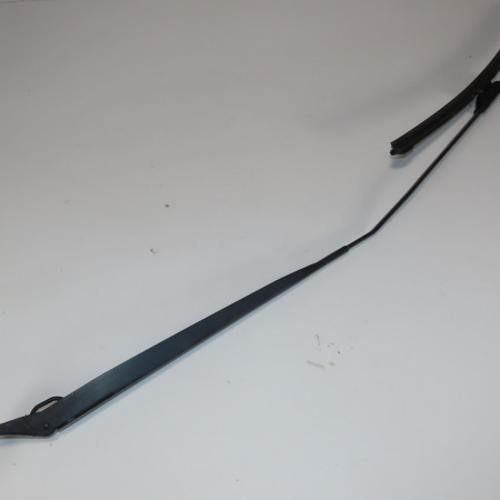 Bras essuie-glace avant droit occasion  Renault CLIO III (BR0/1, CR0/1) 1.5 dci (c/br0g, c/br1g) (2005-2012) 5 portes   7701061596 
