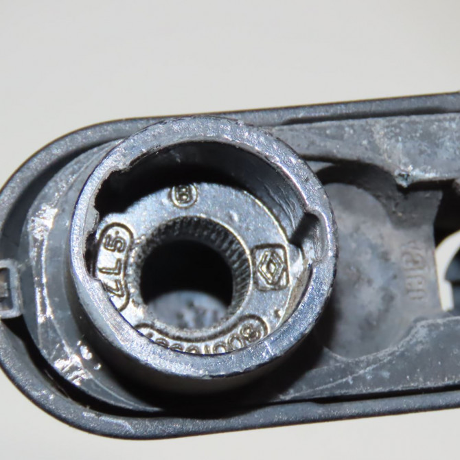 Bras essuie-glace arrière occasion  Renault TWINGO II (CN0_) 1.5 dci 75 (2010) 3 portes   7701066672  2