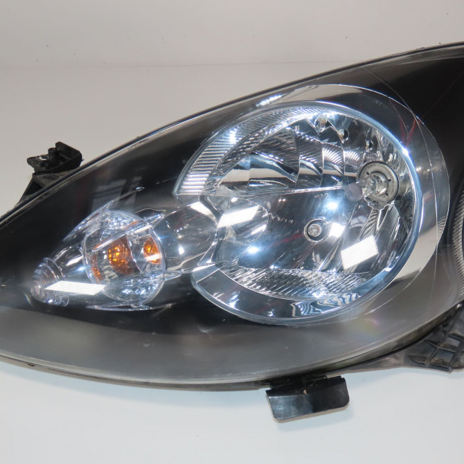 Phare gauche occasion  Toyota AYGO (_B1_) 1.0 (kgb10_) (2005-2014) 5 portes   811700H011  1