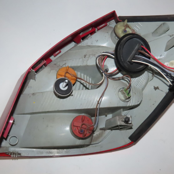 Feu arrière gauche occasion  Skoda FABIA II (542) 1.4 (2007-2014)   5J6945111  2