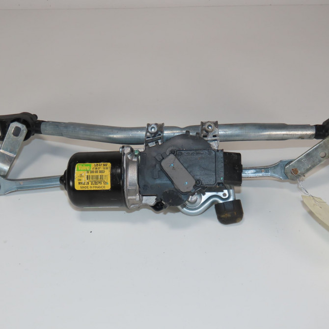 Moteur essuie-glace avant occasion  Renault CLIO III (BR0/1, CR0/1) 1.5 dci (c/br0g, c/br1g) (2005-2012) 5 portes   7701061590  1