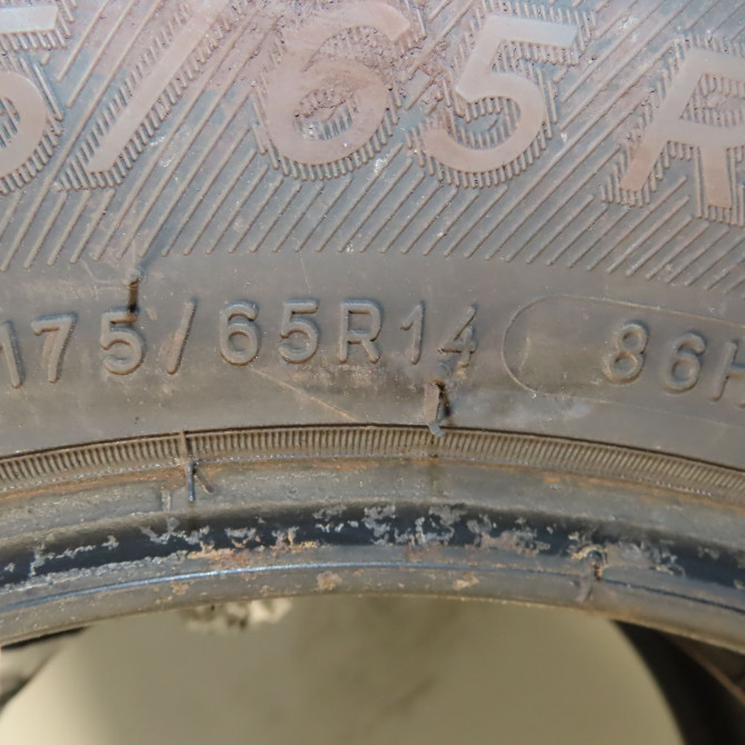 Pneus occasion  Ford FIESTA V (JH_, JD_) 1.25 16v (2002-2008)   175/65R14  3