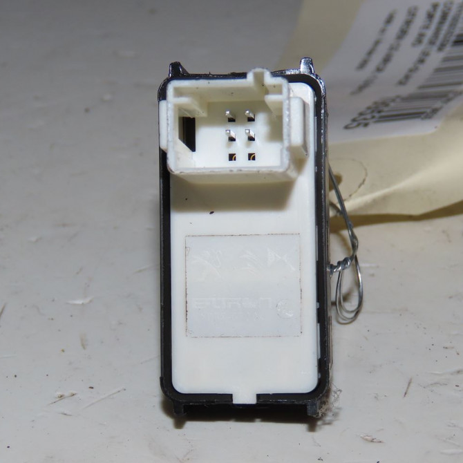 Commande lève-glace porte avant droite occasion  Citroën C5 AIRCROSS (A_) 1.5 bluehdi 130 (acyhzj, acyhzr) (2018)   98044803ZD  3