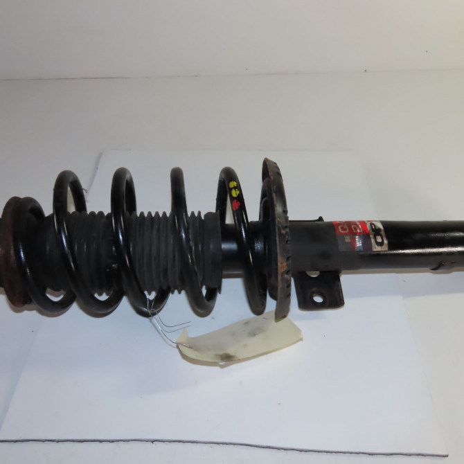 Amortisseur avant gauche occasion  Skoda FABIA II (542) 1.4 tdi (2007-2010)   6Q0413031BJ  1