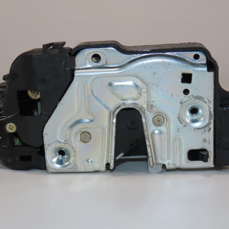 Serrure porte arg occasion  Mercedes-benz CLASSE C (W203) C 220 cdi (203.008) (2003-2007)   2037300135 