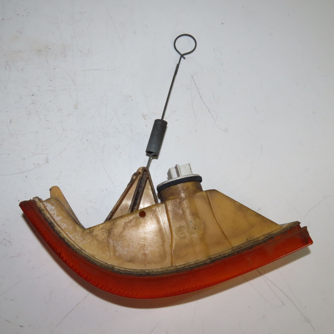 Clignotant gauche occasion  Renault SUPER 5 (B/C40_) 1.4 cat (b/c/407) (1985-1996)   7701349975  3