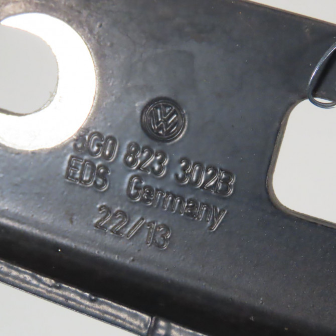 Compas d capot occasion  Volkswagen vw GOLF VII (5G1, BQ1, BE1, BE2) 1.6 tdi (2012-2017)   5G0823302B  3