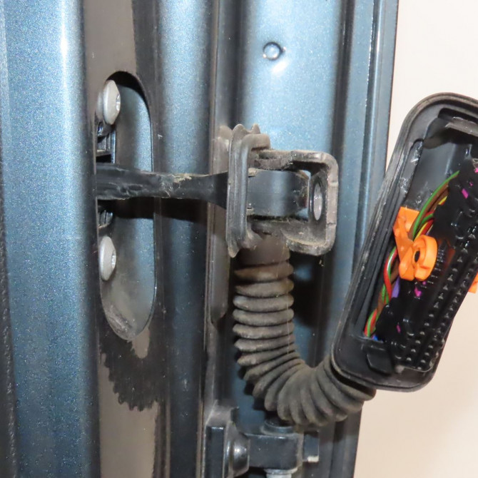 Porte avant gauche occasion  Skoda FABIA III Break (NJ5) 1.4 tdi (2014)   6V0831055A  5