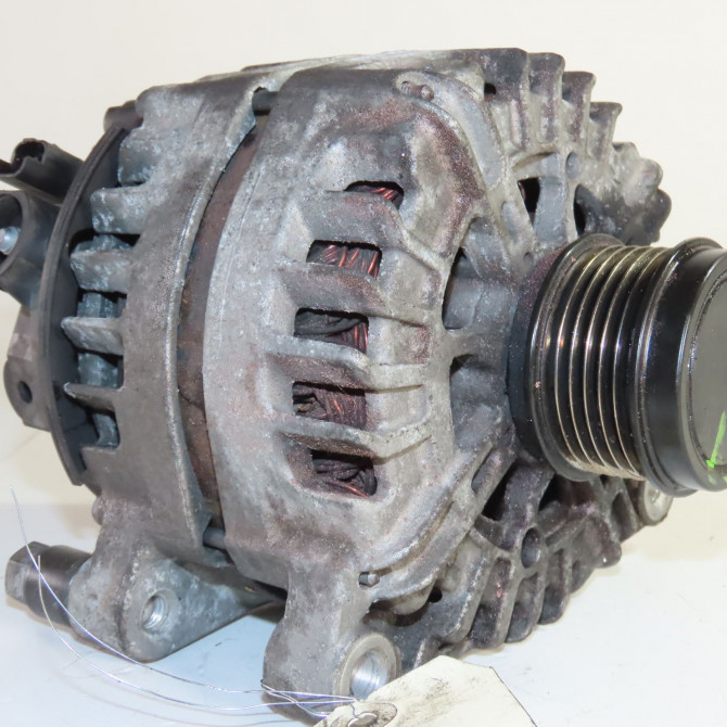 Alternateur occasion  Peugeot 208 I (CA_, CC_) 1.6 bluehdi 100 (2015) 5 portes   9810525380  4
