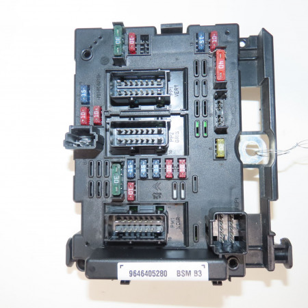 Boite a fusibles occasion  Peugeot 206 CC (2D) 1.6 16v (2dnfuf, 2dnfur) (2000-2007) 2 portes   9646405280 