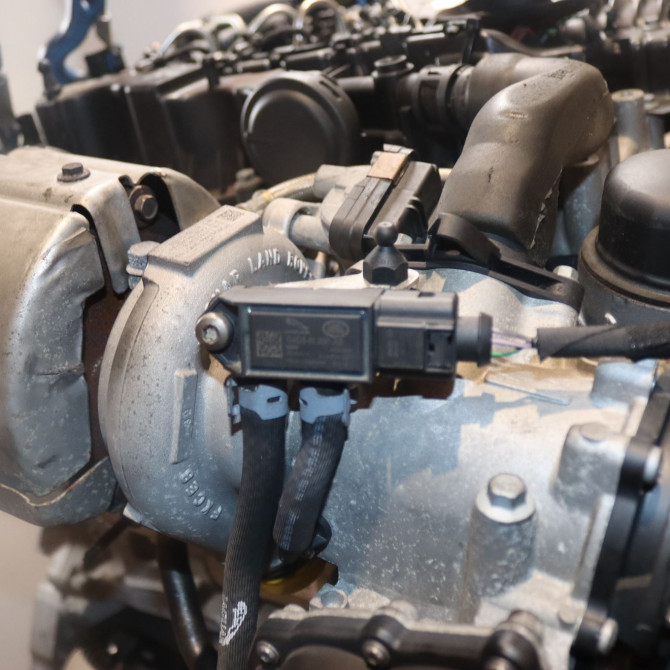 Moteur diesel occasion  Jaguar XE (X760) 2.0 d awd (2015)   G4D36006EA  7